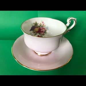 Paragon Fine Bone China England Reg’d